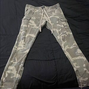 PacSun Gray Camouflage Cargo Pants